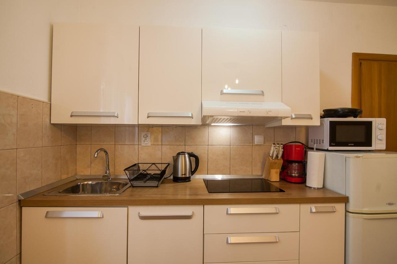 Kos Apartments ボル エクステリア 写真