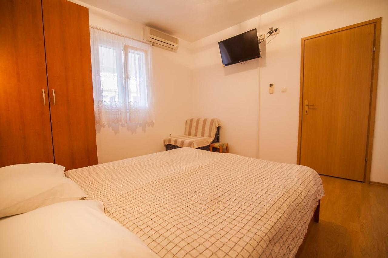 Kos Apartments ボル エクステリア 写真