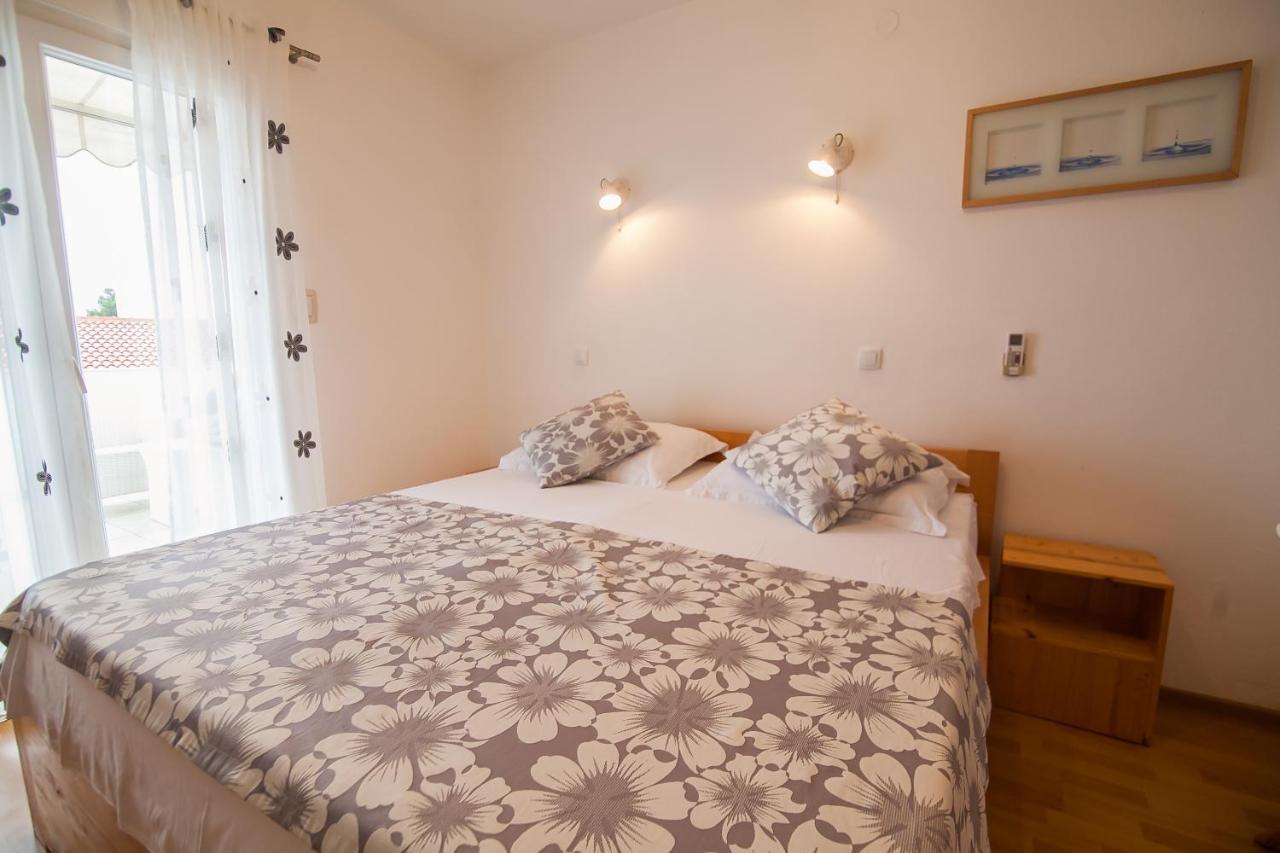 Kos Apartments ボル エクステリア 写真