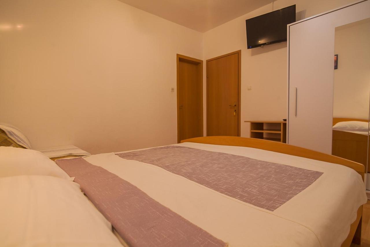 Kos Apartments ボル エクステリア 写真