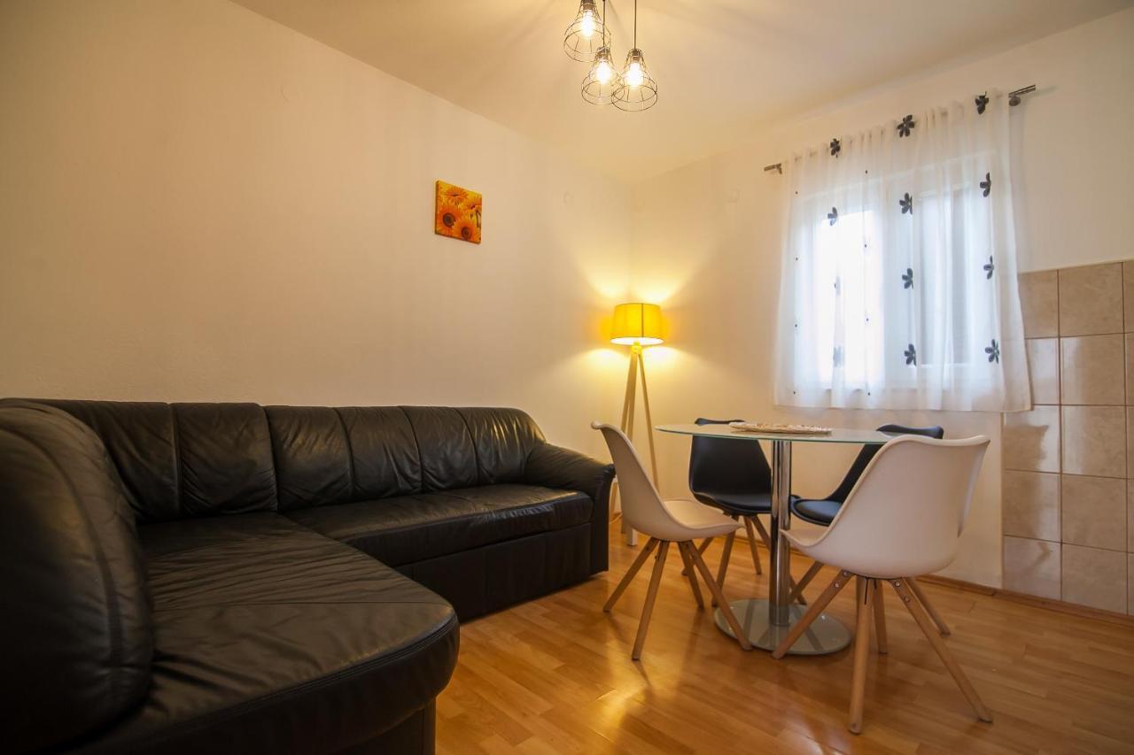 Kos Apartments ボル エクステリア 写真
