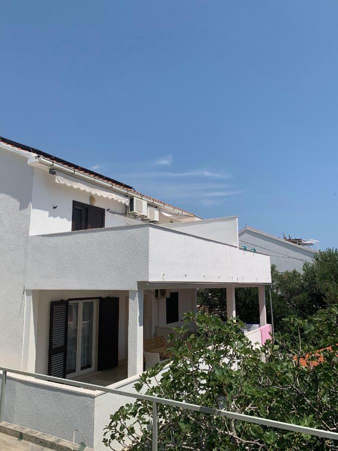 Kos Apartments ボル エクステリア 写真
